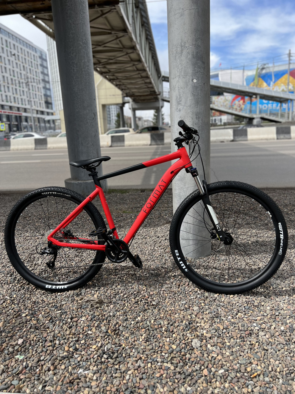 Велосипед Format 1413 27,5" HD Красно - чёрный матовый (AL)